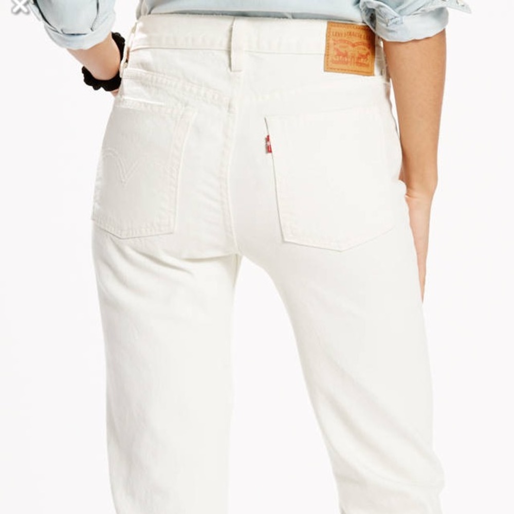White Denim Levi's Jeans size 25 NWOT